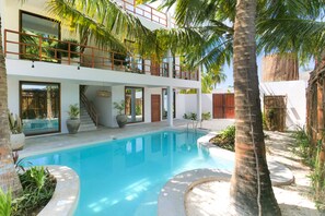 Luxury Apartment, 1 Bedroom, Pool Access