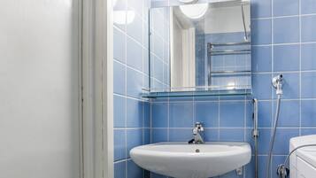 Studio | Bathroom sink