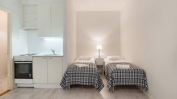 Studio | Private kitchen | Fridge, oven, stovetop, coffee/tea maker