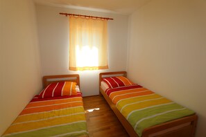 2 chambres, accĂšs Internet, draps fournis