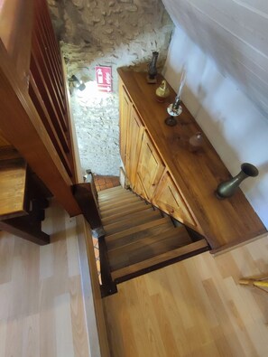 Interior - at the forest path (Pierrefonds)