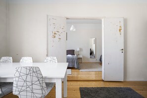 In-room dining - Kotimaailma Helsinki SörnäistenRantatie4 (Helsinki)