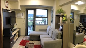 Deluxe Condo | Ruang kerja komputer riba, Wi-fi percuma, cadar katil 