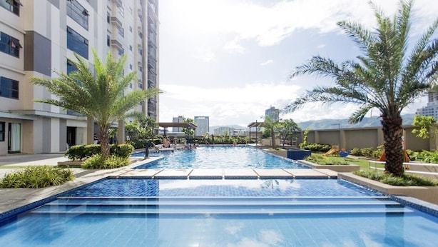 Kolam renang terbuka 