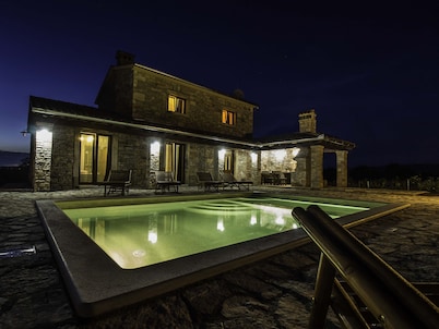 VILLA SALVIA**** Rakalj 