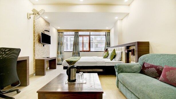 Deluxe Room | Meja, Wi-fi percuma, cadar katil 