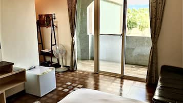 Double Room (B01) | Down comforters, desk, blackout drapes, rollaway beds