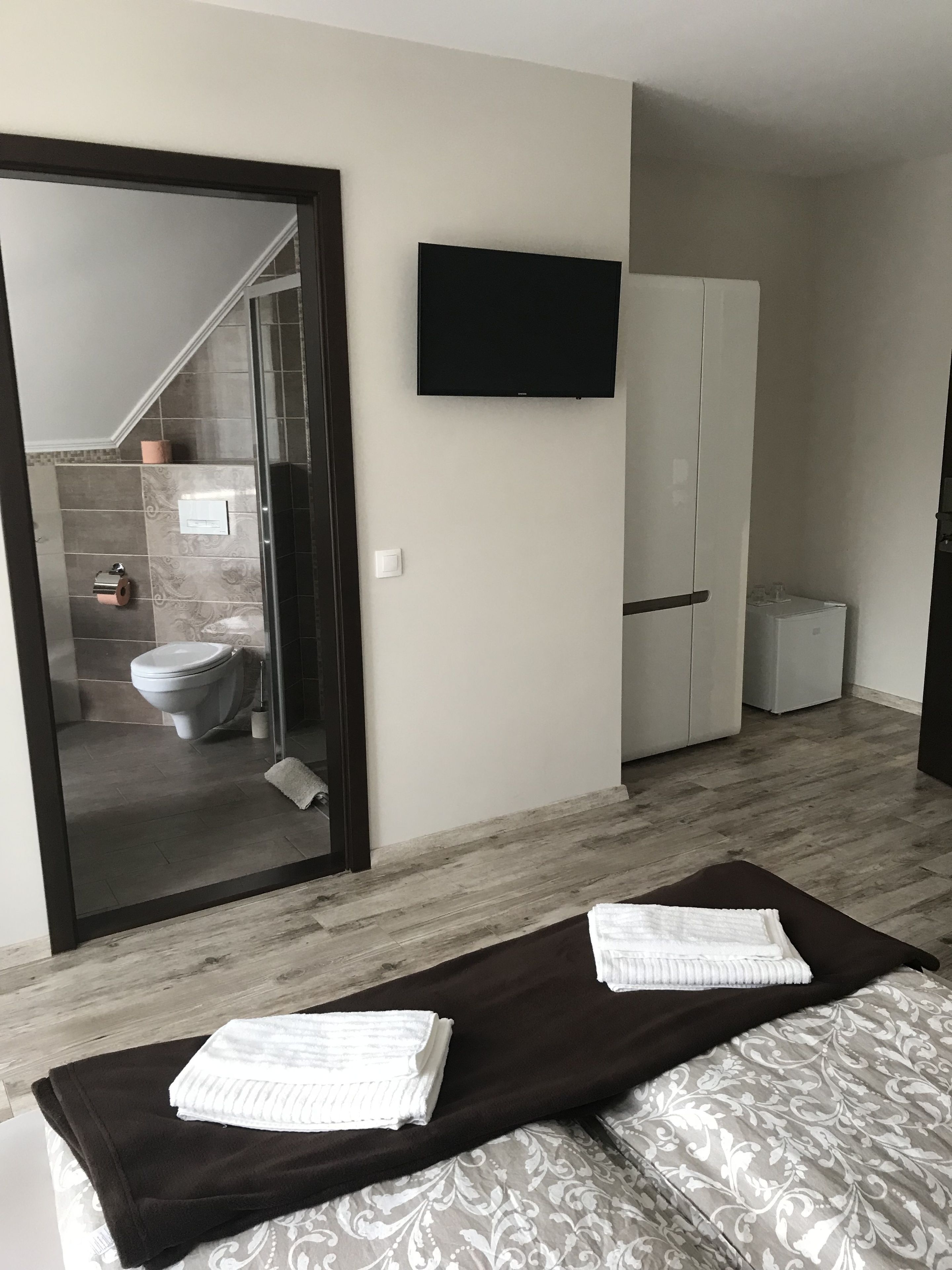Double Room, Balcony (Ámor) | Desk, soundproofing, free WiFi, bed sheets