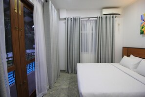 In-room safe, blackout drapes, iron/ironing board, rollaway beds - Serenity Tissa (Thissamaharama)