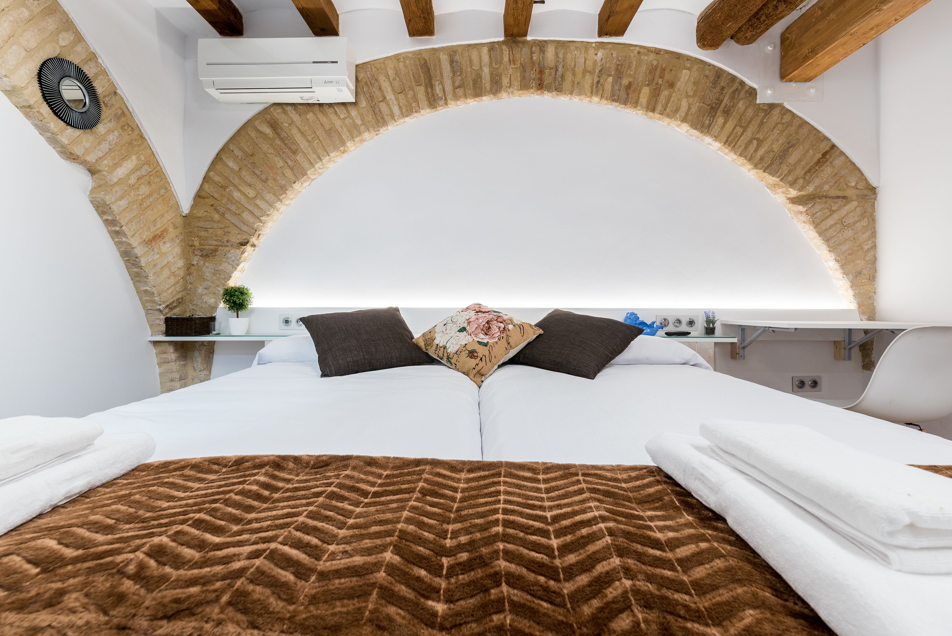 Zweibettzimmer, Blick auf den Innenhof (3) | Individuell dekoriert, individuell eingerichtet