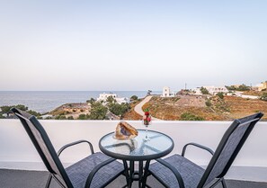 Deluxe Loft | View from room - Rhenea Resort (Santorini)