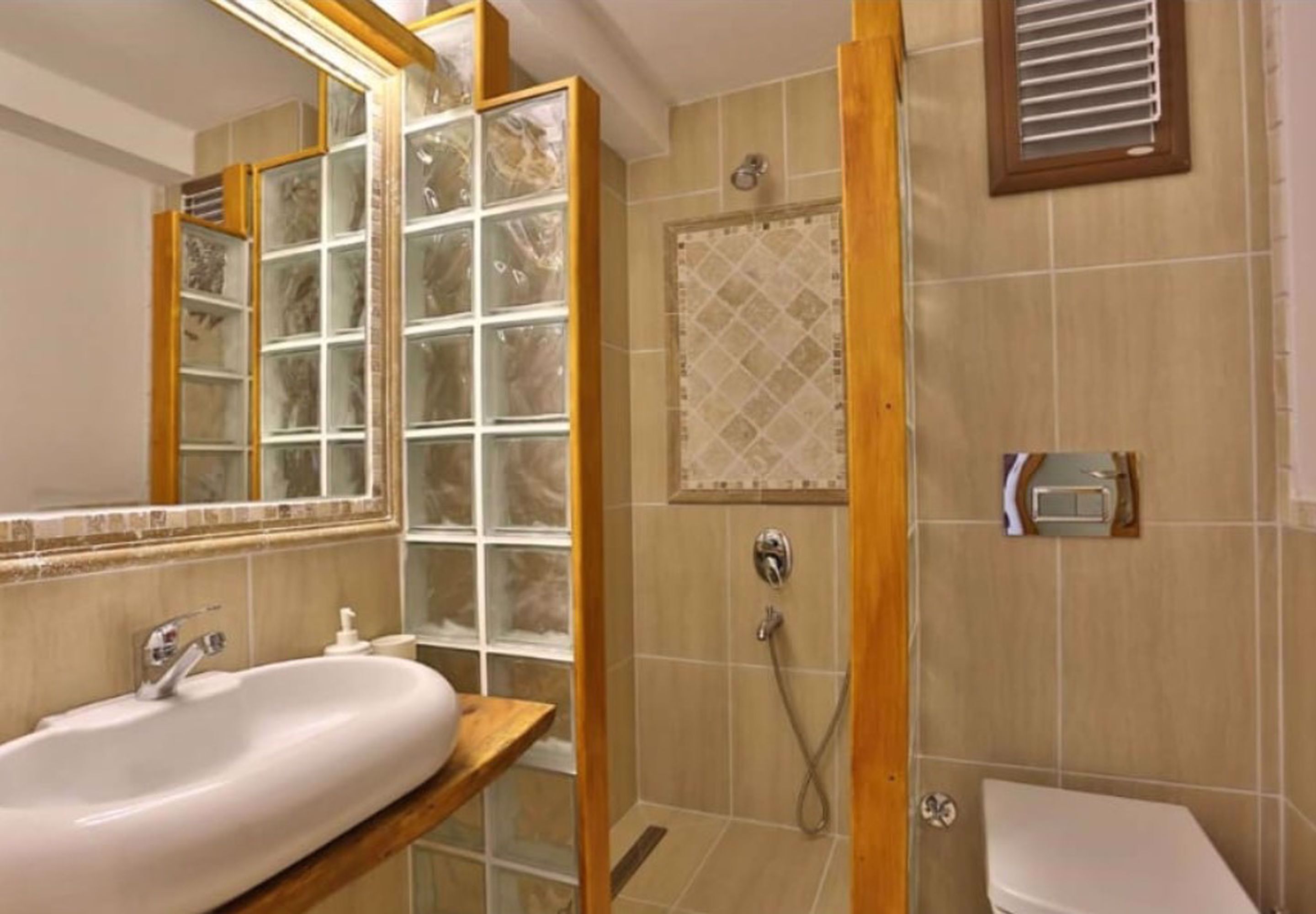 standard apartment, 1 bedroom, kitchen, garden view | bathroom | shower, rainfall showerhead, hair dryer, slippers