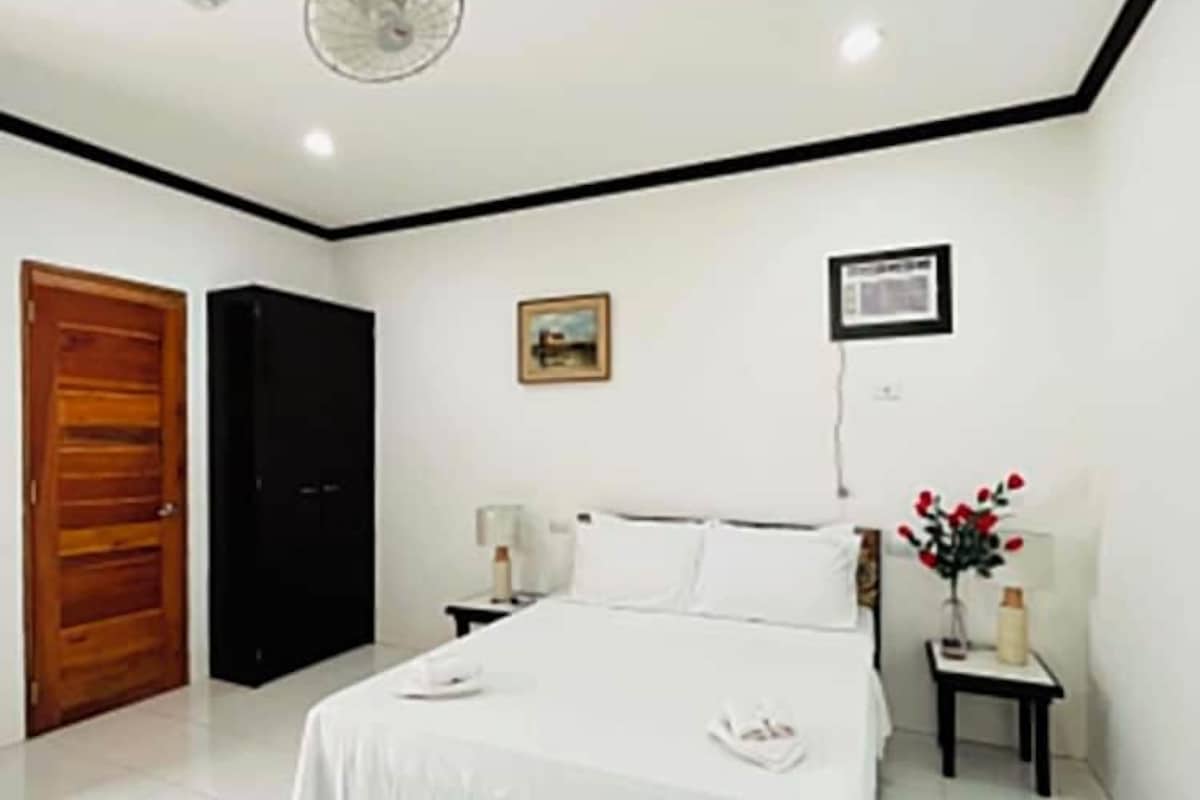 Bộ đồ giường cao cấp, nệm cao su hoạt tính (memory foam) 