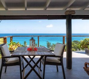 Villa | Terrace/patio