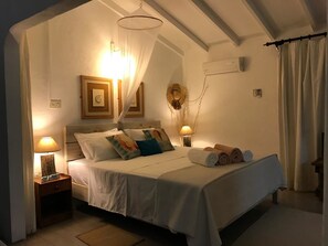 Villa | 1 bedroom, in-room safe, iron/ironing board, free WiFi