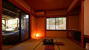 经济双床房 | 客房内保险箱、隔音、免费 WiFi