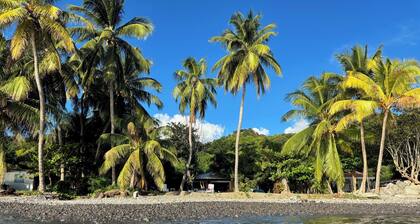 Villa am Wasser, Meerseite.
