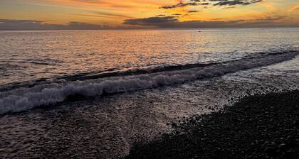 Villa pieds dans l'eau, cÎté mer.