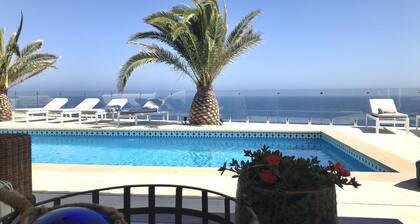 great sea view *****1. Sea line villa*private*large pool*great garden*WIFI