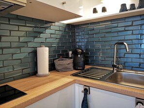 Apartment (2) | Eigene Kochnische | Großer Kühlschrank, Mikrowelle, Herdplatte