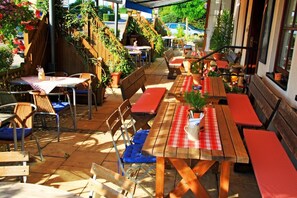 Dinner served - Hotel Häußler (Reichertshofen)