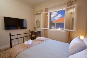 2 chambres, fer et planche à repasser, Wi-Fi, literie fournie