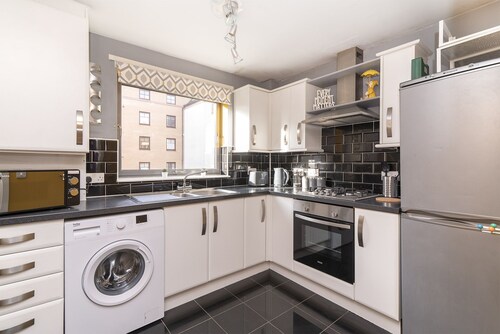 The Socair: Bright Contemporary Luxury Merchant City Flat