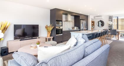 Restful in Riccarton - Christchurch