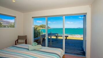 5 slaapkamers, een strijkplank/strijkijzer, wifi, beddengoed