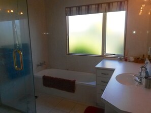 Badewanne, Haartrockner