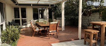 Summer Retreat - Blenheim Holiday Home