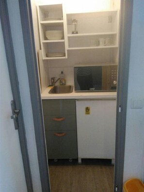 Kühlschrank, Mikrowelle