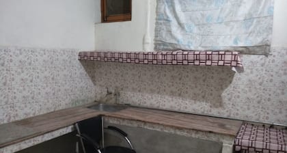 3 Room Set ,w/kitchenette and Shared Bath Near Downtown(City Centre) Chandigarh