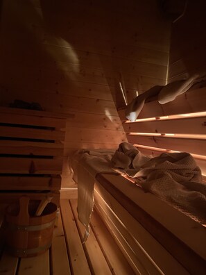 Sauna, bain à remous