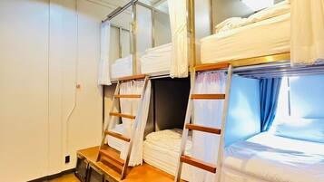 6-Bed Mixed Dormitory Room | Free WiFi