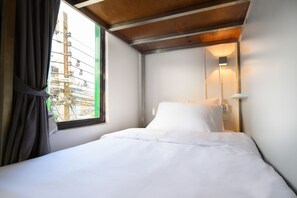 8-Bed Mixed Dormitory Room | Ilmainen Wi-Fi