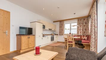 Appartamento Superior, 2 camere da letto, non fumatori, vista montagna | Cucina privata