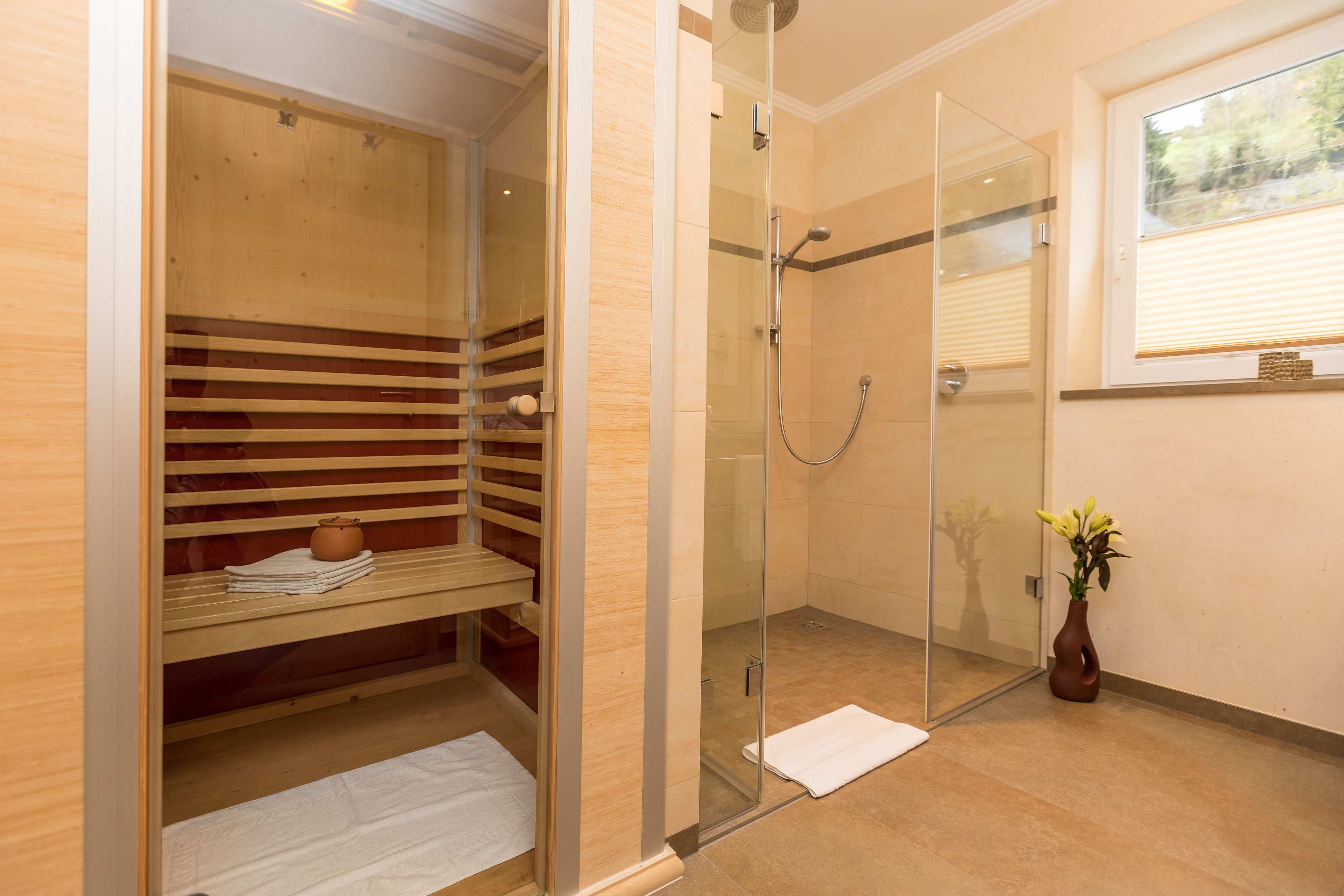 Superior Apartment, 2 Bedrooms, Non Smoking, Mountain View | Bathroom