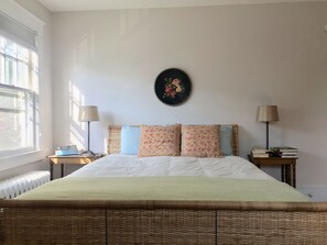 4 dormitoris, escriptori, planxa i posts de planxar i wifi gratuïta 