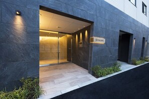 Entrée de l’hébergement