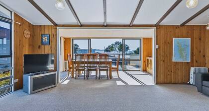 Joes Place - Cooks Beach Holiday Home