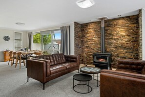 Télévision, Netflix, services de streaming, chaîne hi-fi