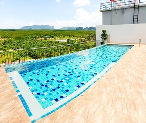 Terrace/patio - The Royal Suite By The Ozone Condo (Krabi)
