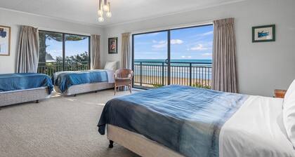 Beach Galore - Waihi Beach Holiday Home