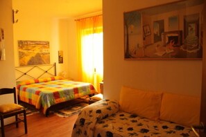 1 quarto, Wi-Fi de cortesia, roupa de cama