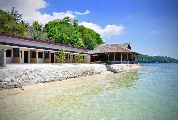 Matutinao Beach - Badian