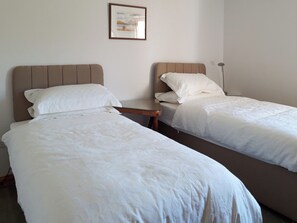 2 habitaciones, wifi gratis y ropa de cama