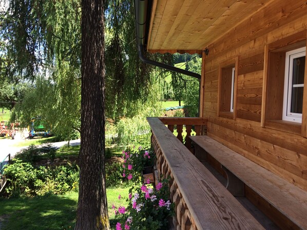 Property grounds - Vacation home on the farm in Aich, 8 pers. 4 bedrooms, incl.. Summer Card (Aich)