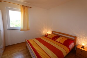2 chambres, accĂšs Internet, draps fournis
