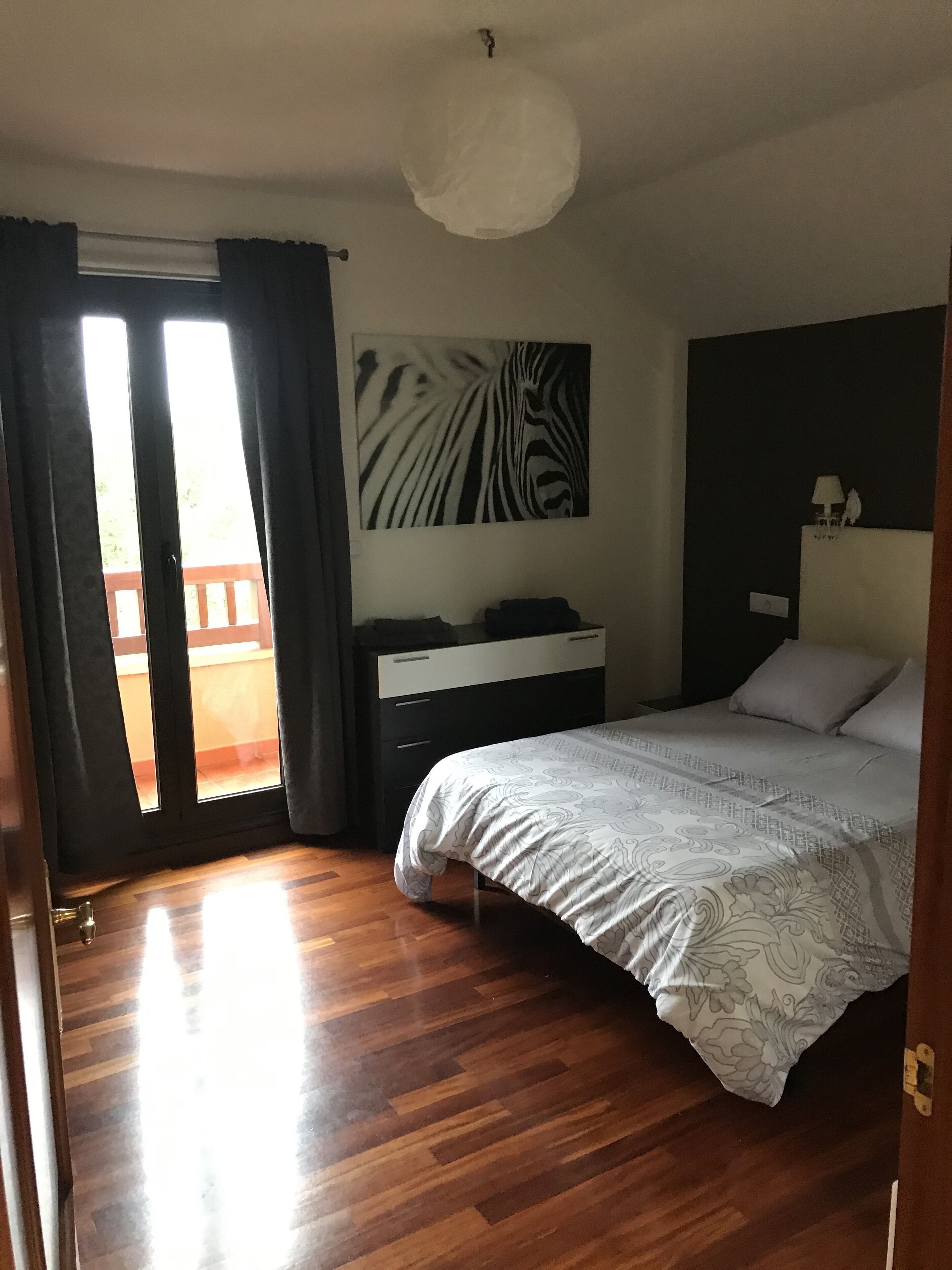 5 Schlafzimmer, Bügeleisen/Bügelbrett, Reisekinderbett, kostenloses WLAN